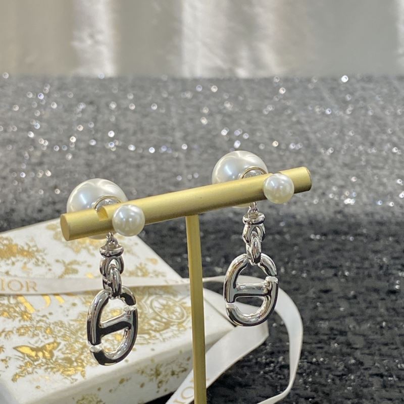 chr1st1an D10r earrings